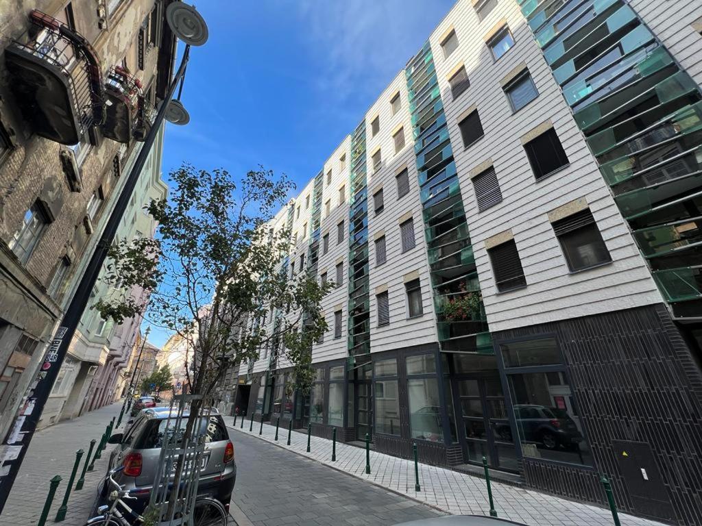Palace Quarter 1 Peaceful Modern Central Top Floor Apartment บูดาเปสต์ ภายนอก รูปภาพ